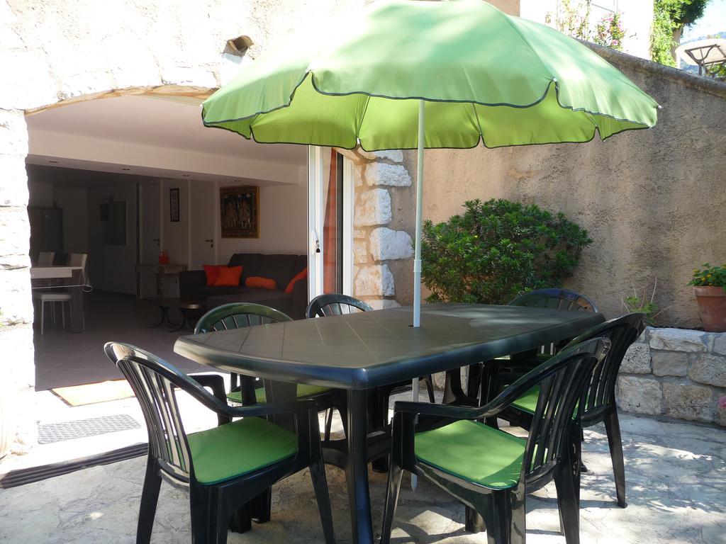 Appartement Castagniers Екстериор снимка